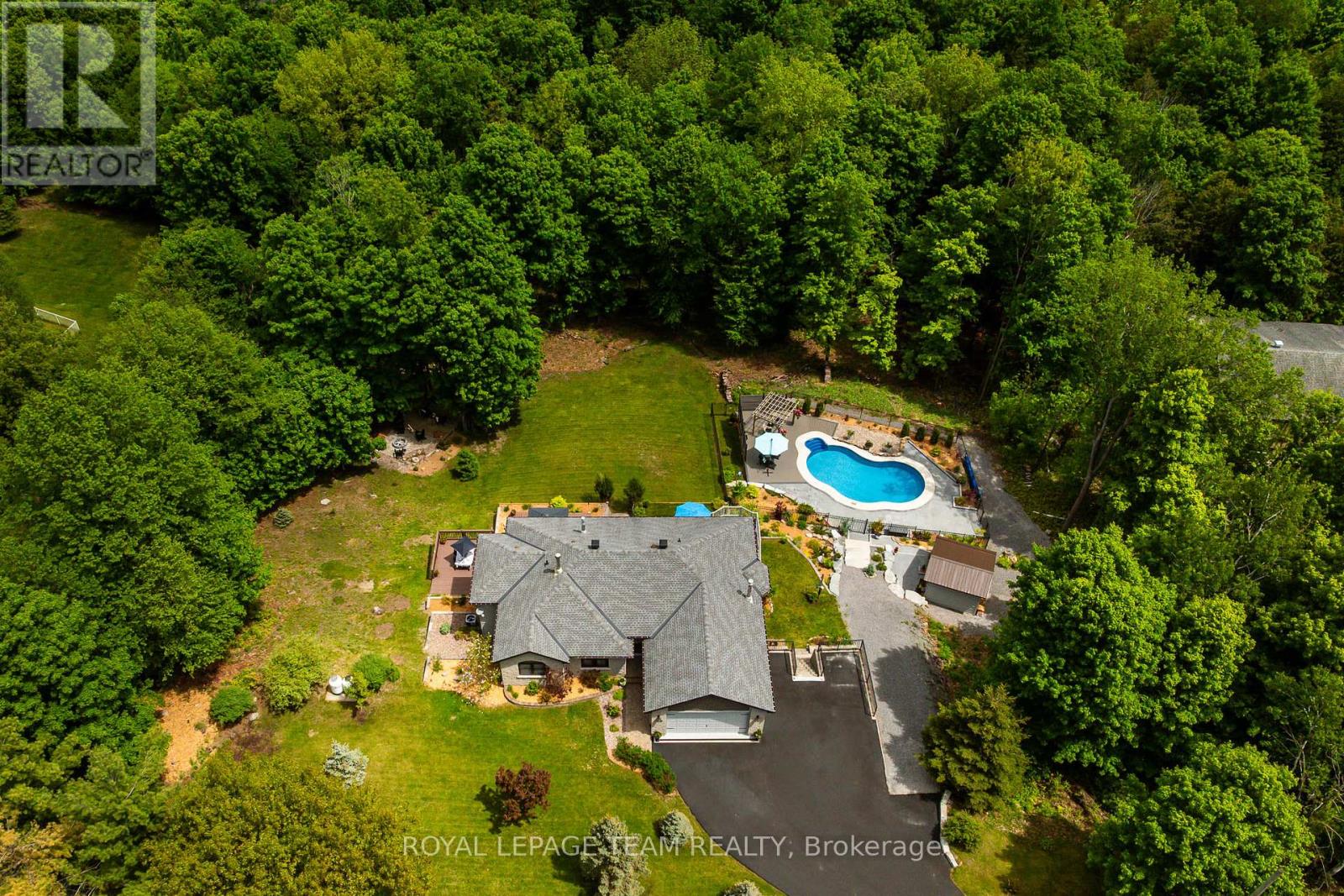 2866 STONERIDGE ROAD - 37