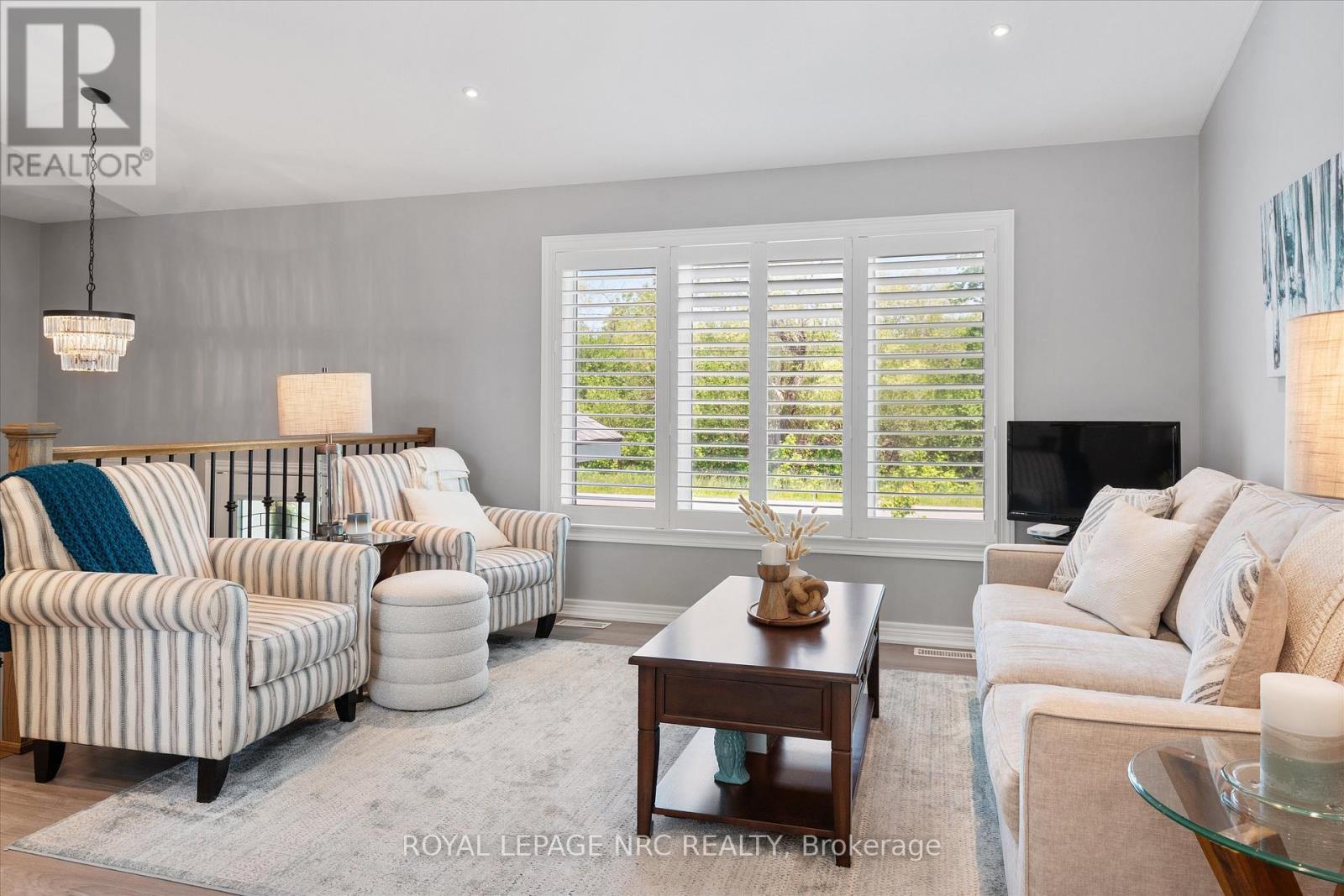 965 BERTIE STREET - 11
