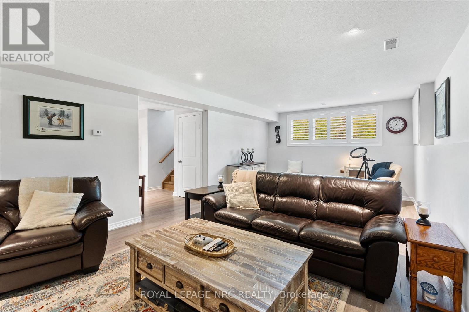 965 BERTIE STREET - 24