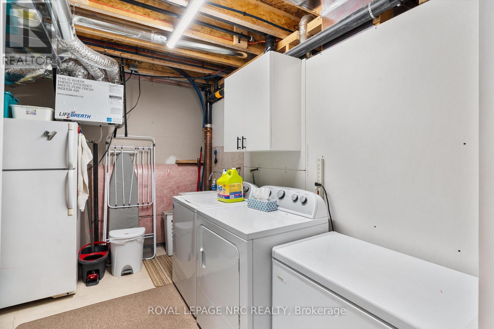 965 BERTIE STREET - 30