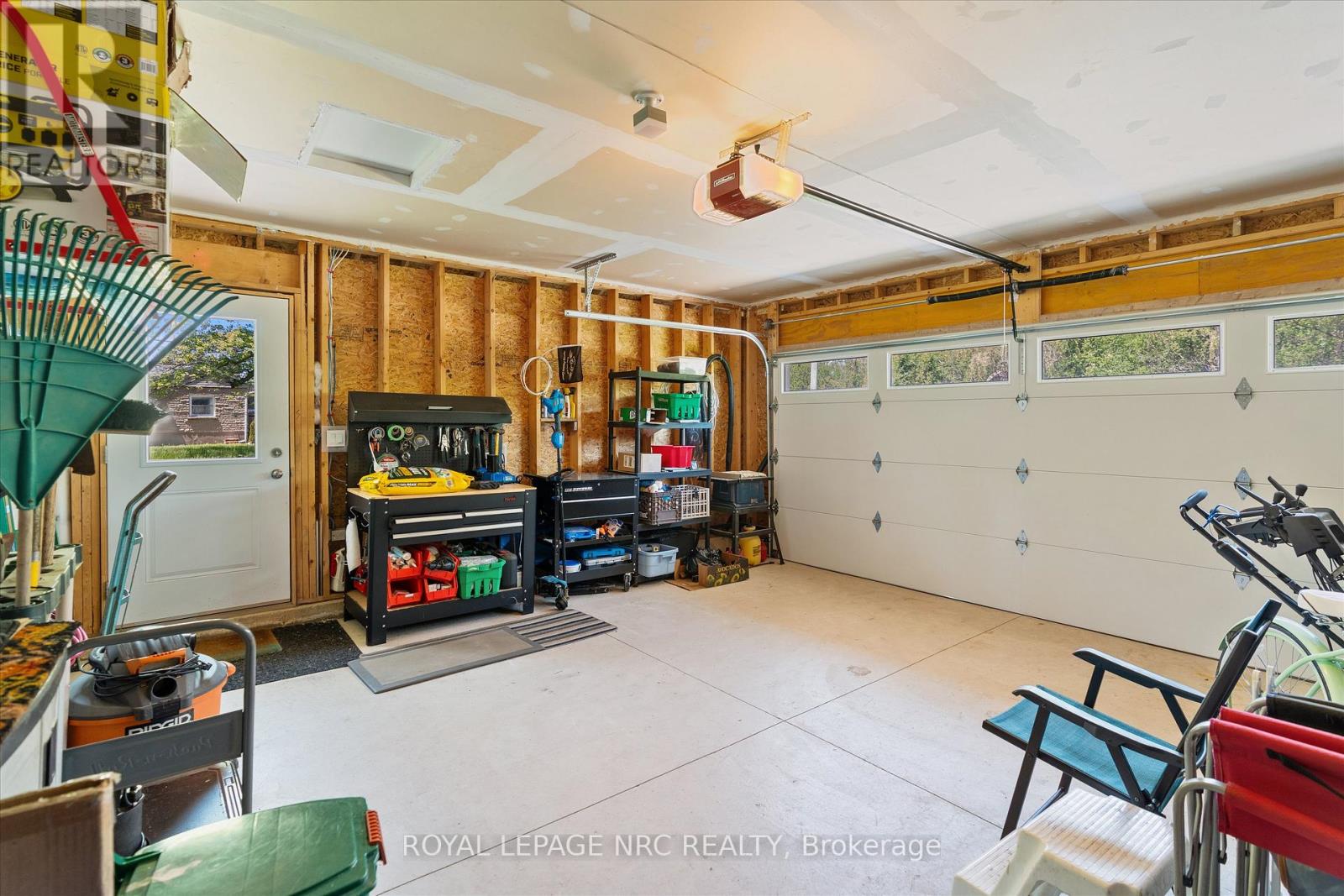 965 BERTIE STREET - 31