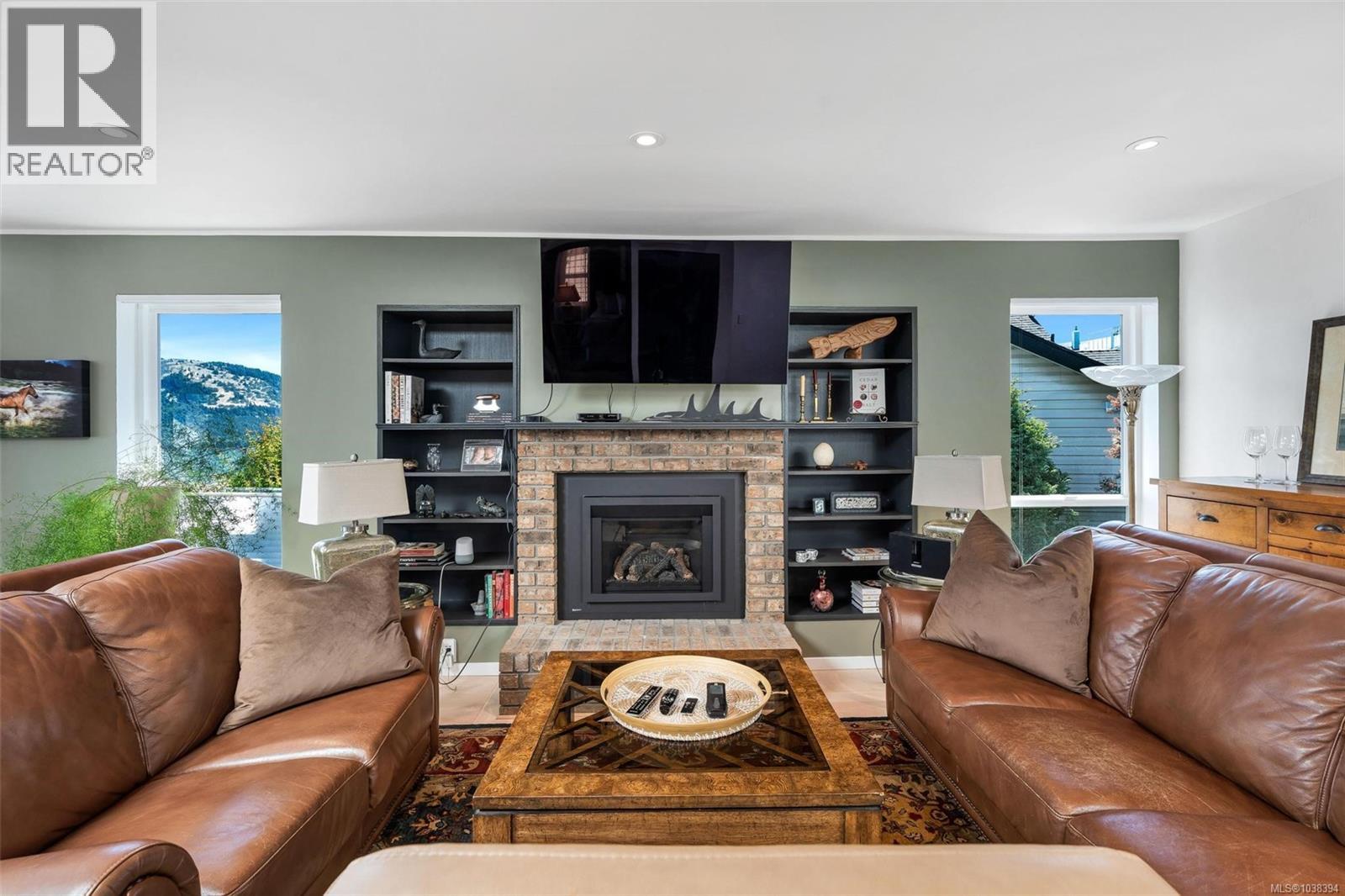 556 Marine View - 12