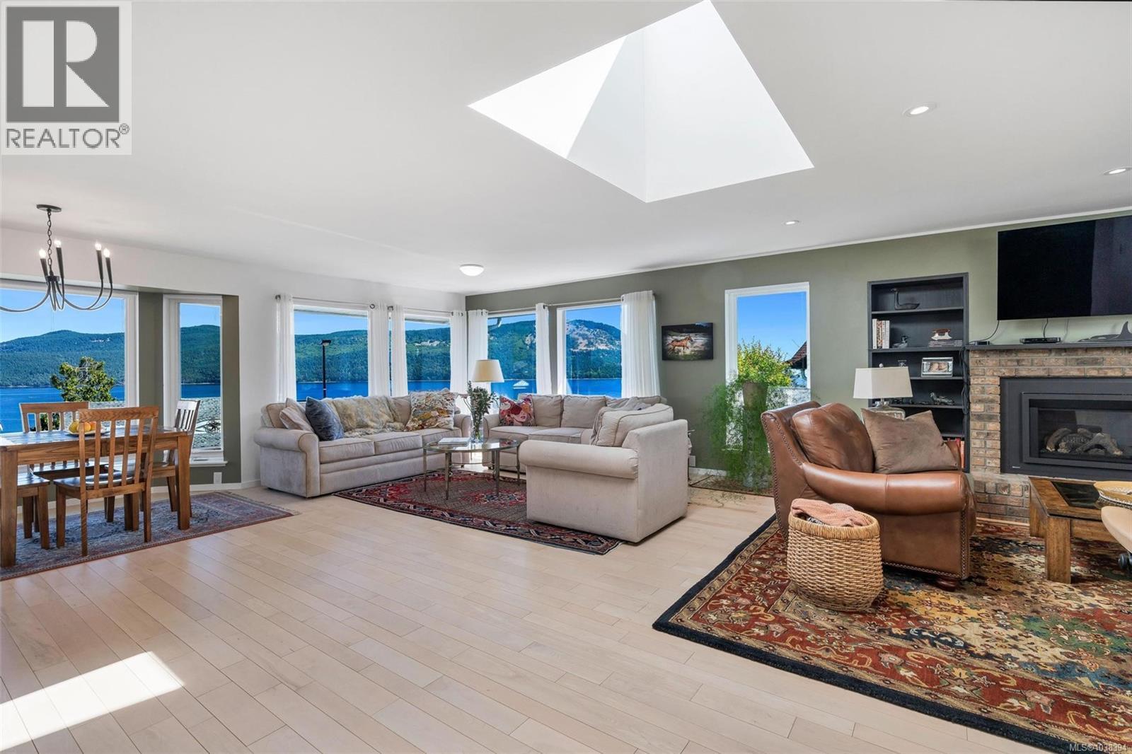 556 Marine View - 14