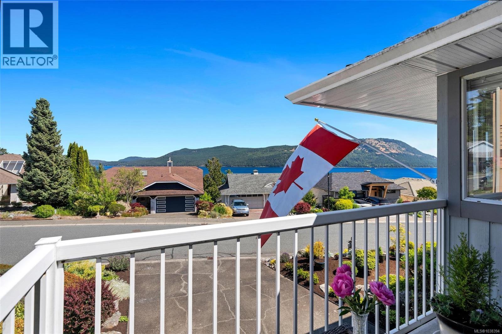 556 Marine View - 29