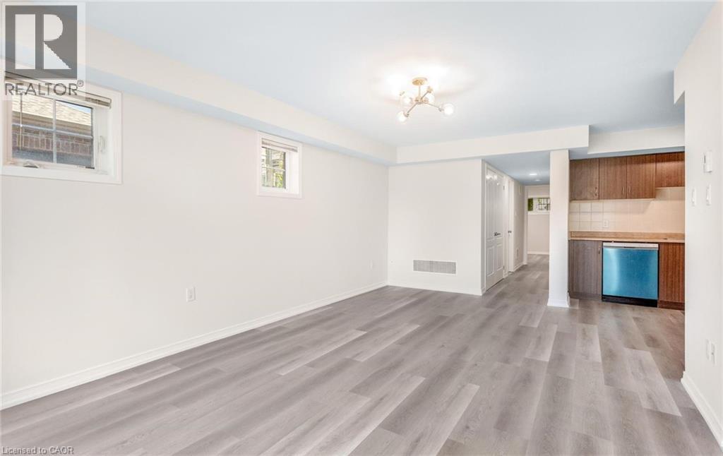 #1 2441 GREENWICH Drive - 9