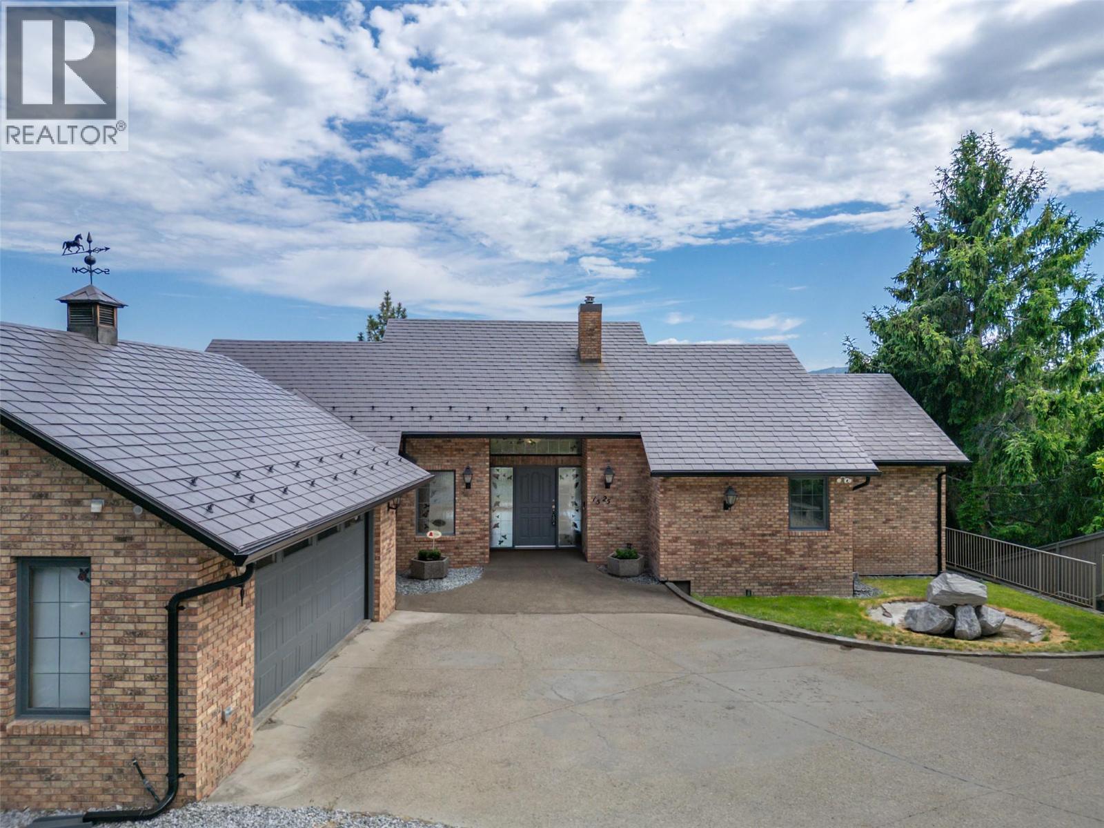 1525 Klein Road, West Kelowna