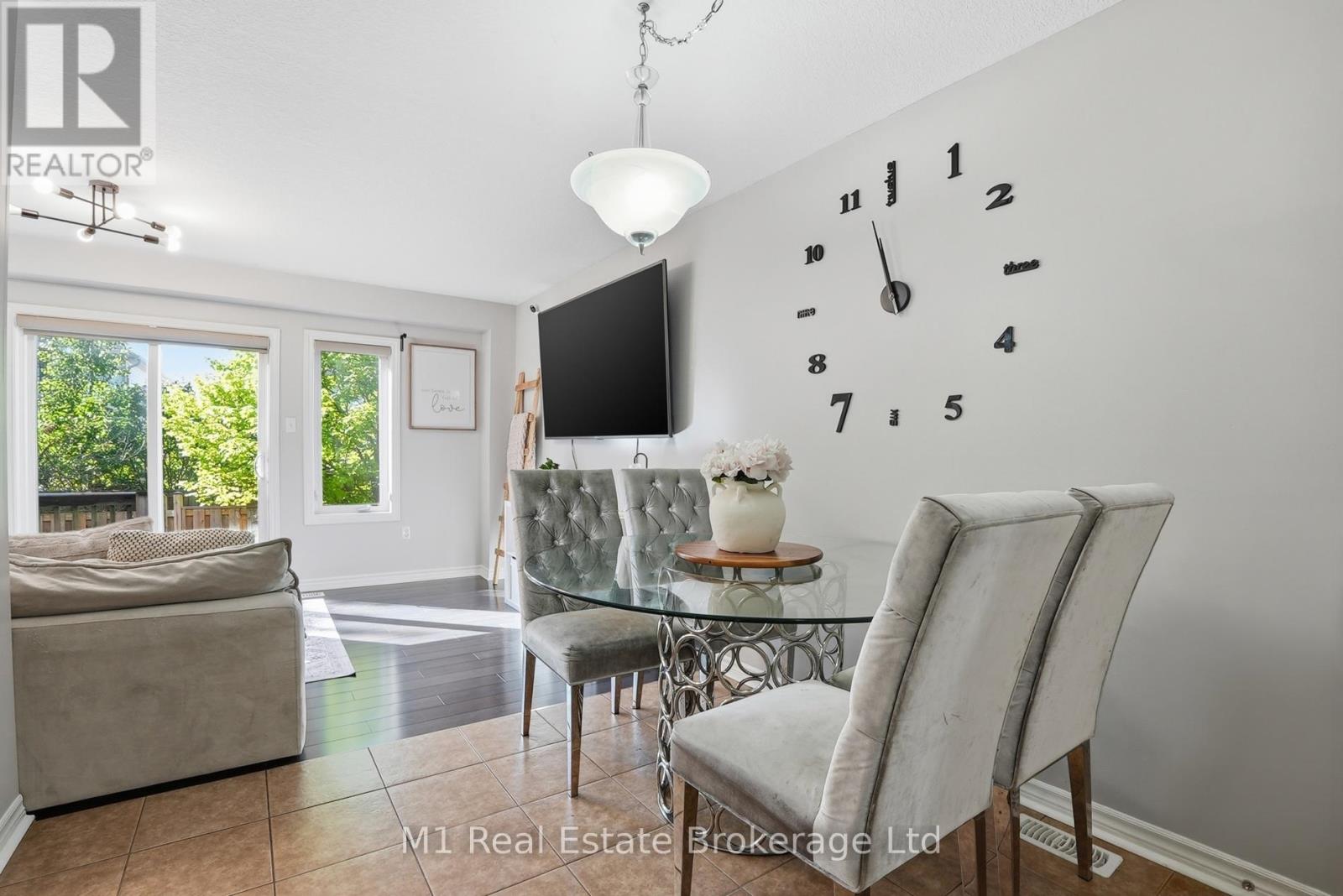 22 LAMBETH WAY - 15
