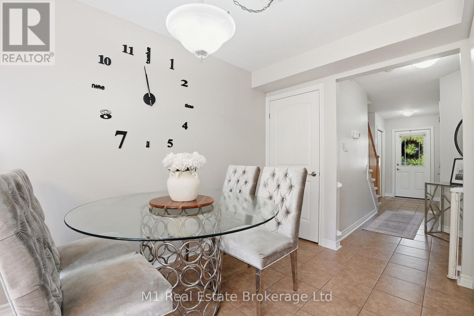 22 LAMBETH WAY - 16