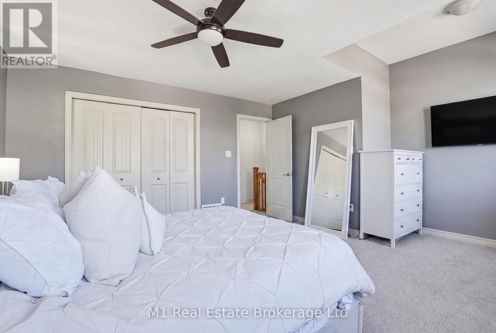 22 LAMBETH WAY - 21