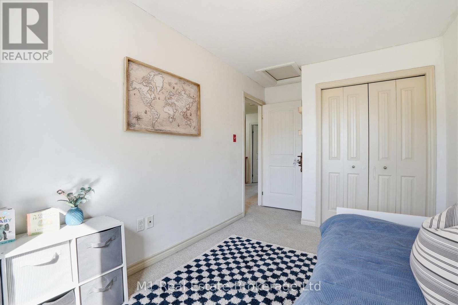 22 LAMBETH WAY - 23