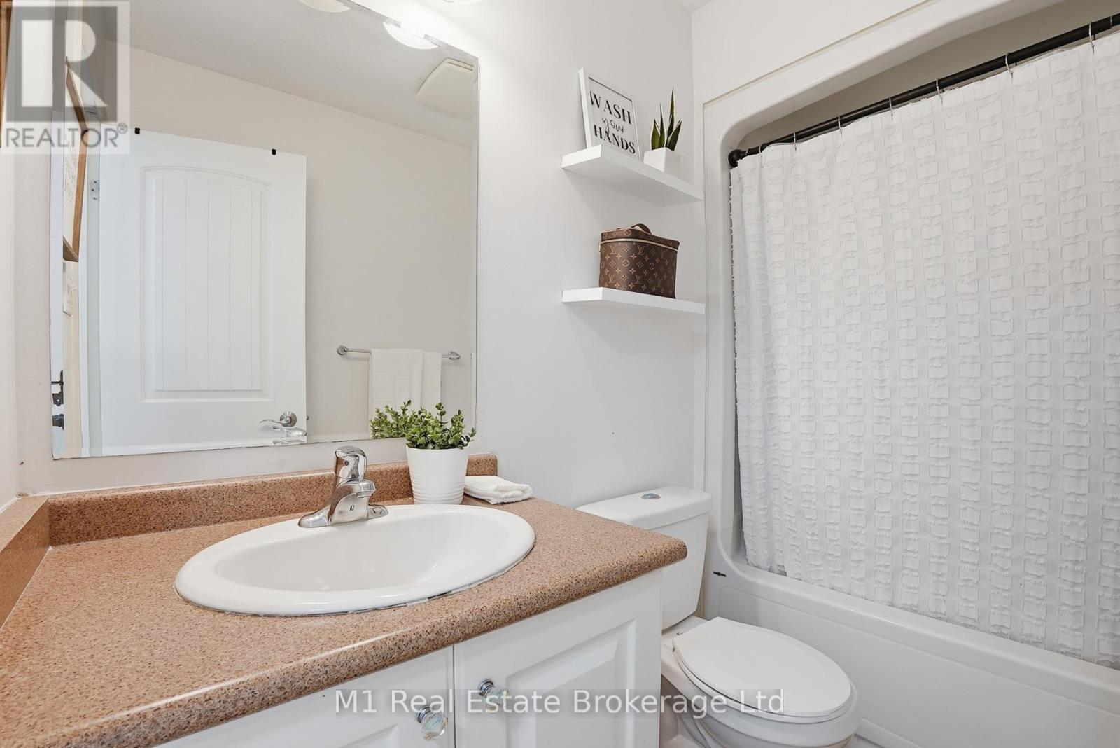22 LAMBETH WAY - 26