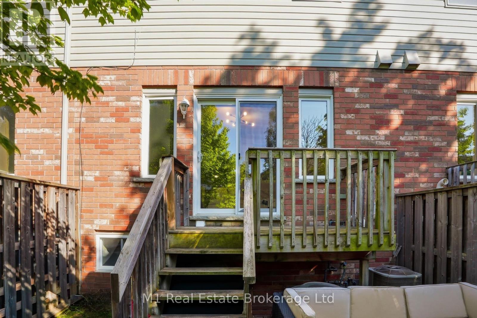 22 LAMBETH WAY - 35