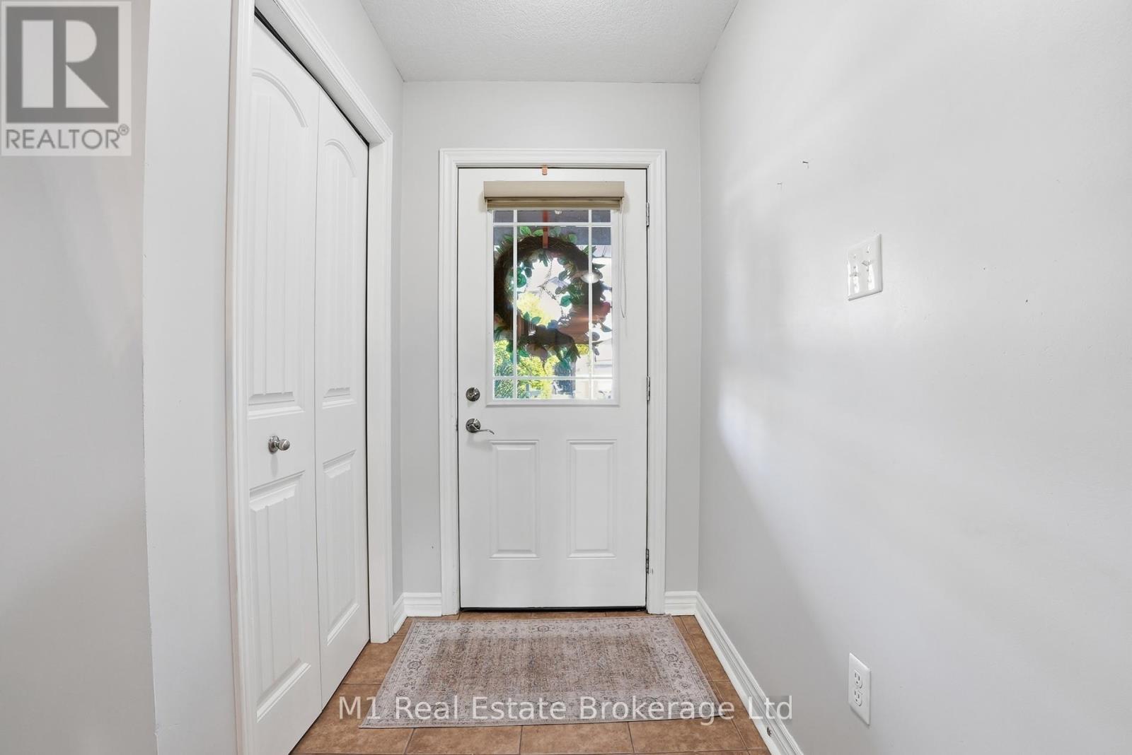 22 LAMBETH WAY - 7
