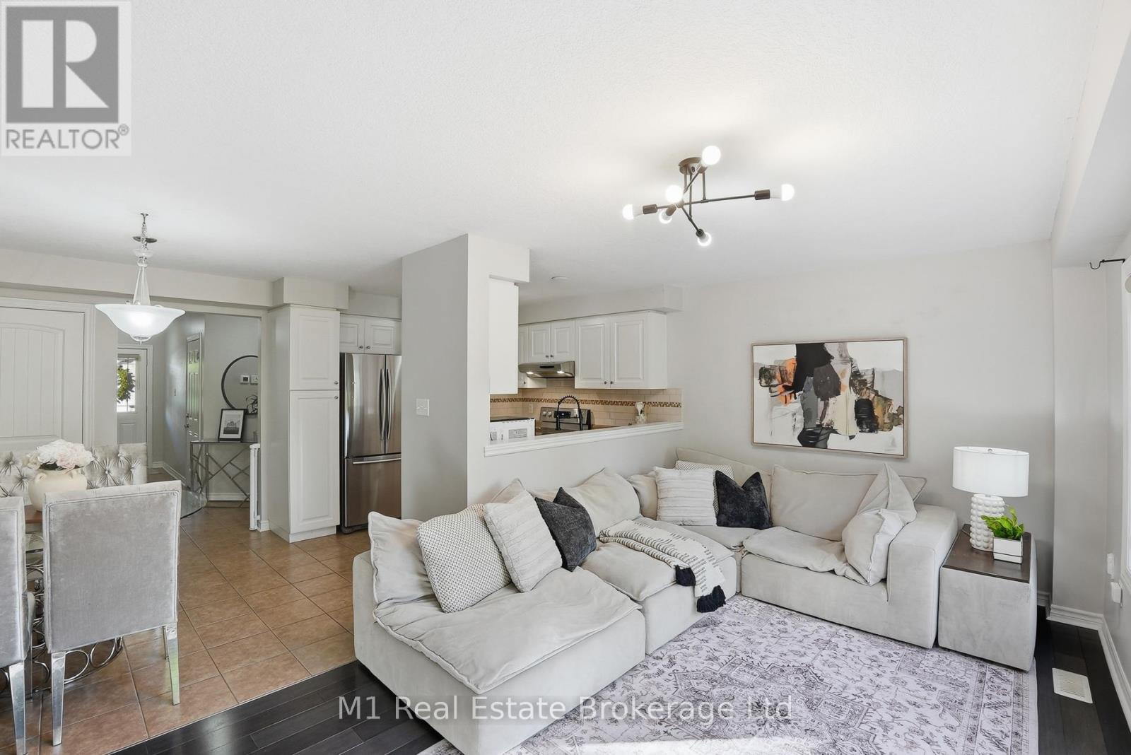 22 LAMBETH WAY - 9