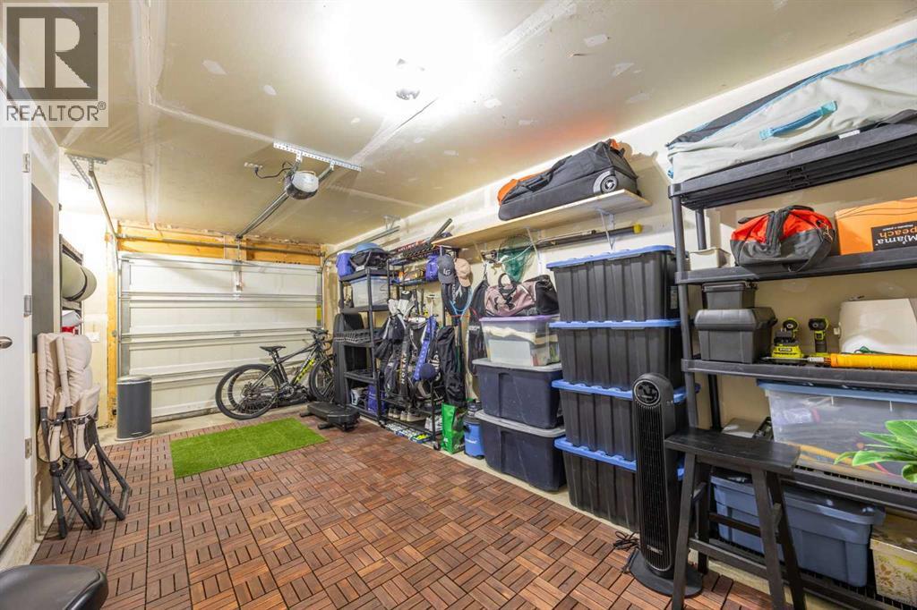 Attached garage!