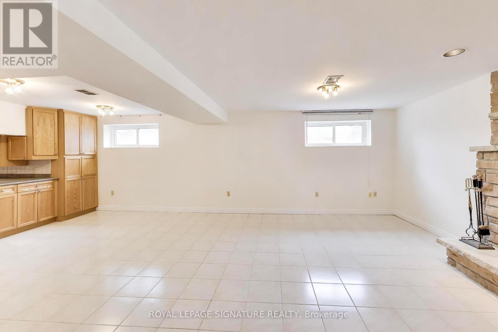 1 CHARLEMONT CRESCENT - 27