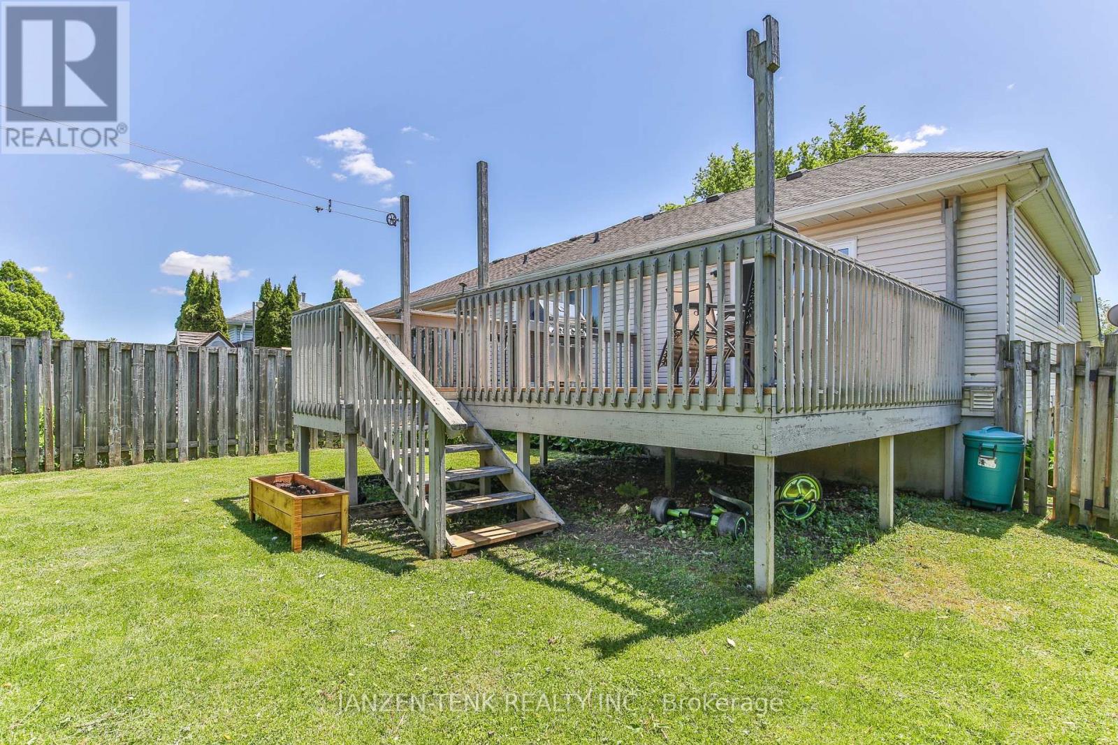 22 BECKETT BOULEVARD