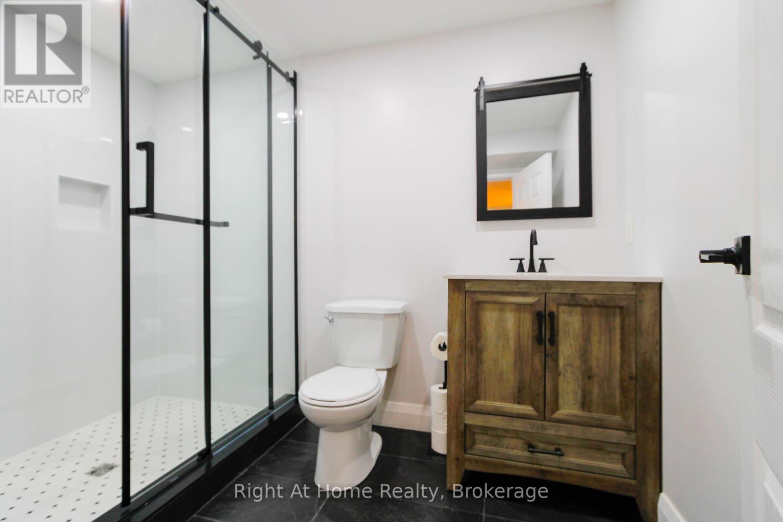 367 GOLF CLUB ROAD - 32