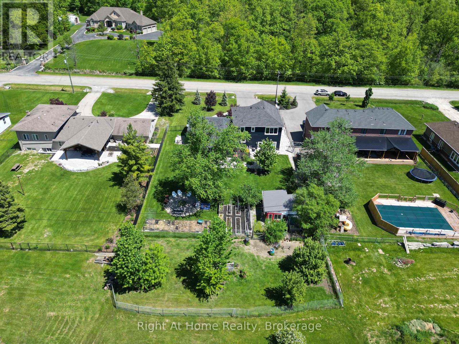 367 GOLF CLUB ROAD - 40