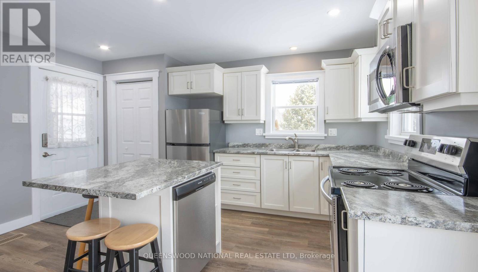 83 SIBERIA ROAD W - 14