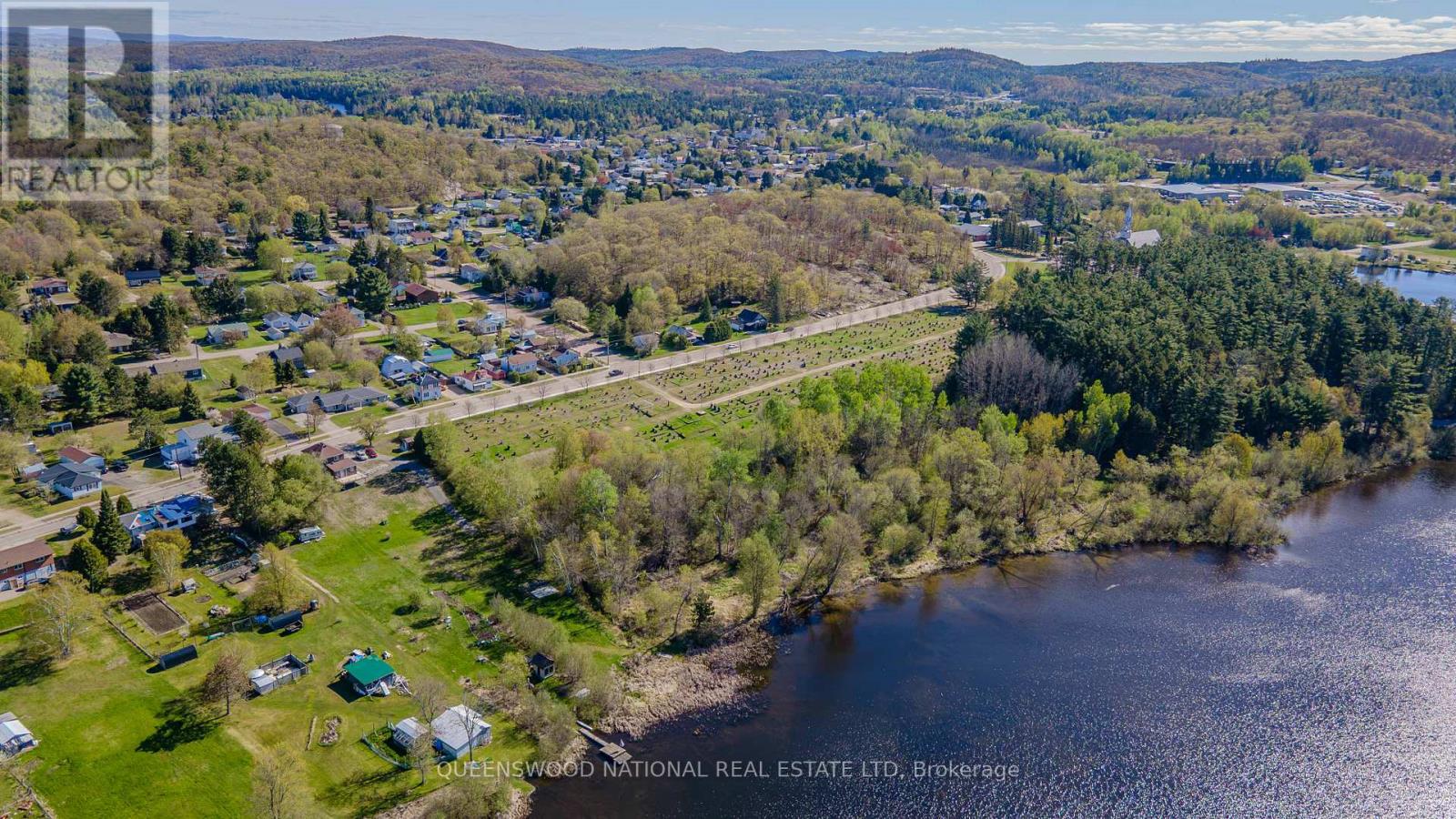 83 SIBERIA ROAD W - 12