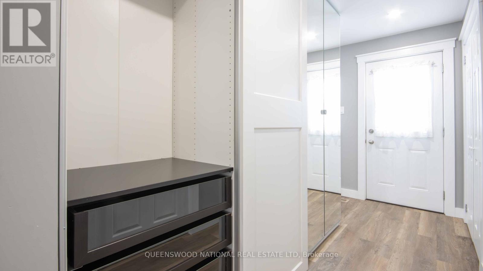 83 SIBERIA ROAD W - 24