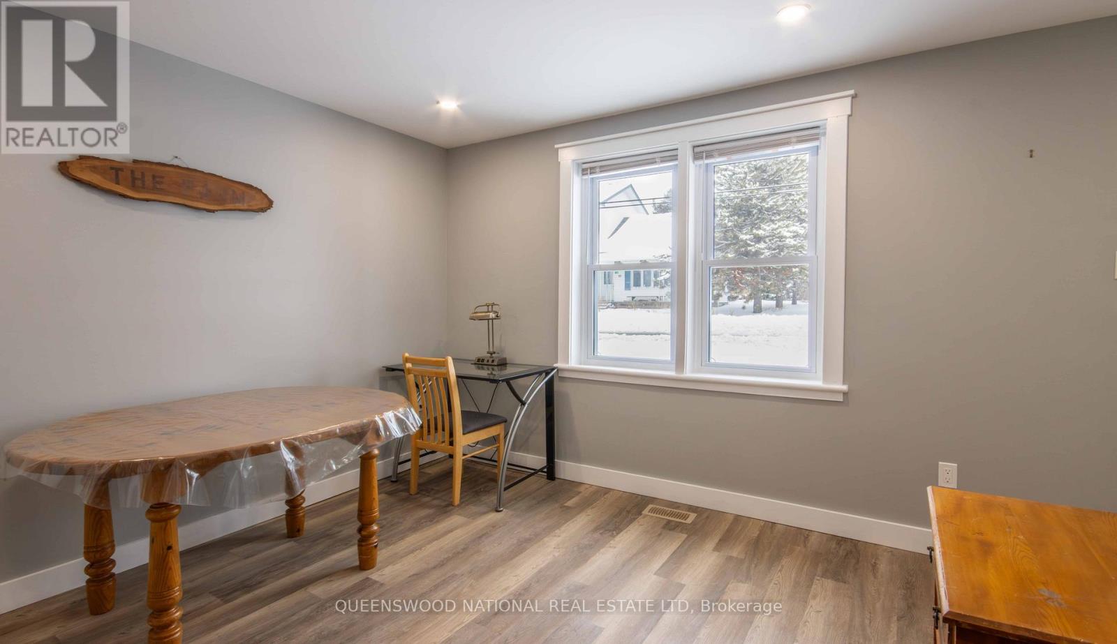 83 SIBERIA ROAD W - 26