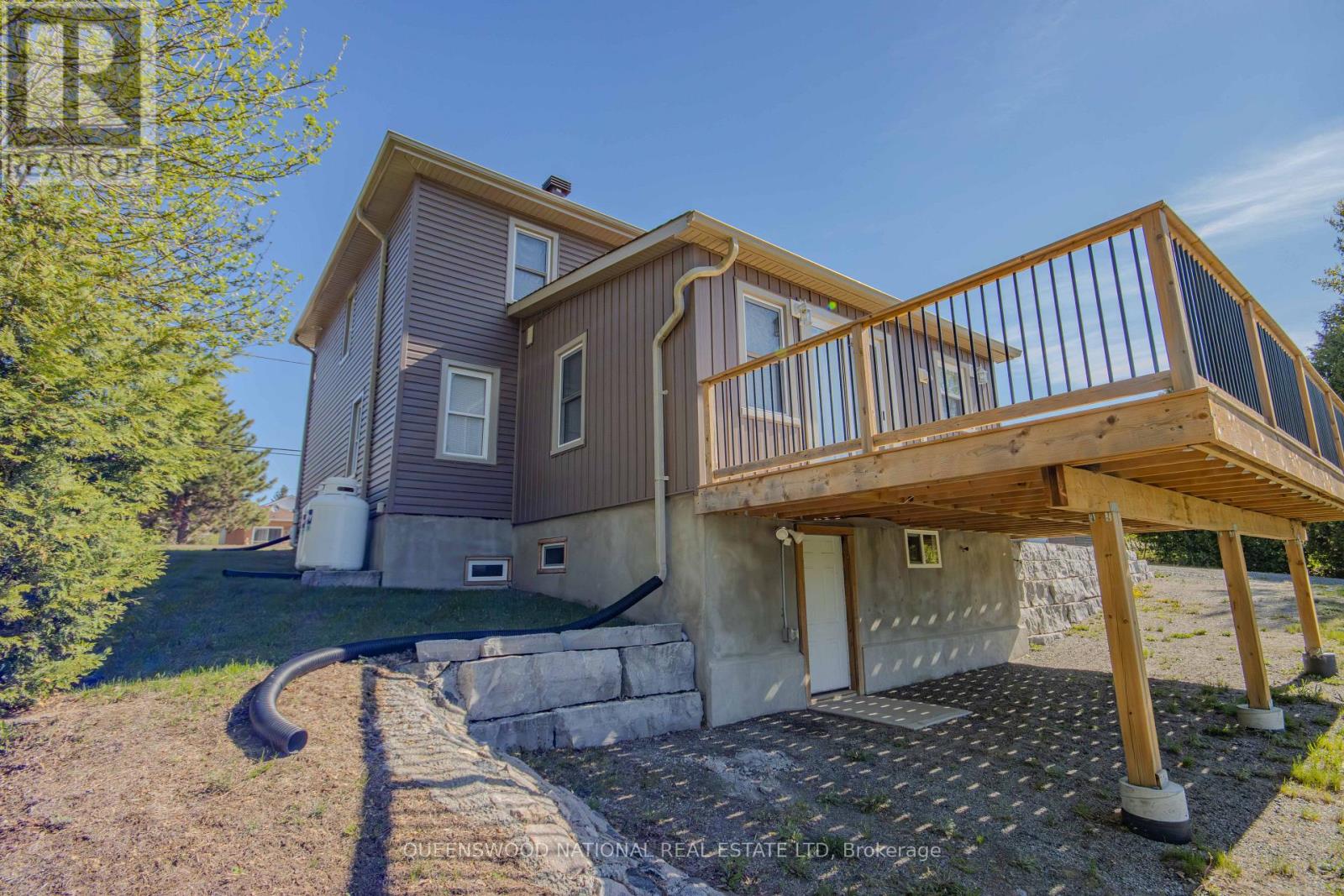 83 SIBERIA ROAD W - 6