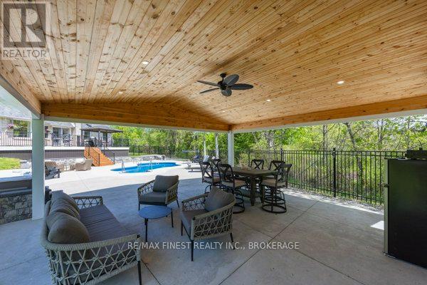 1747 HITCHCOCK DRIVE - 31