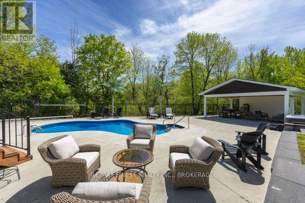 1747 HITCHCOCK DRIVE - 32