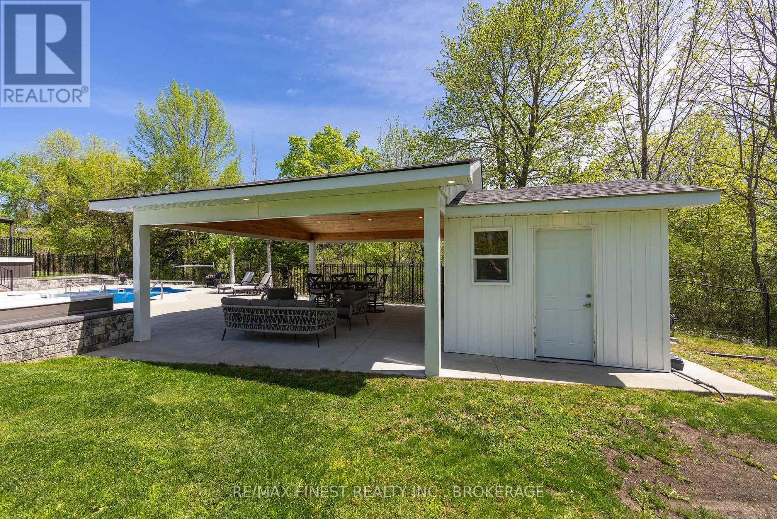 1747 HITCHCOCK DRIVE - 30