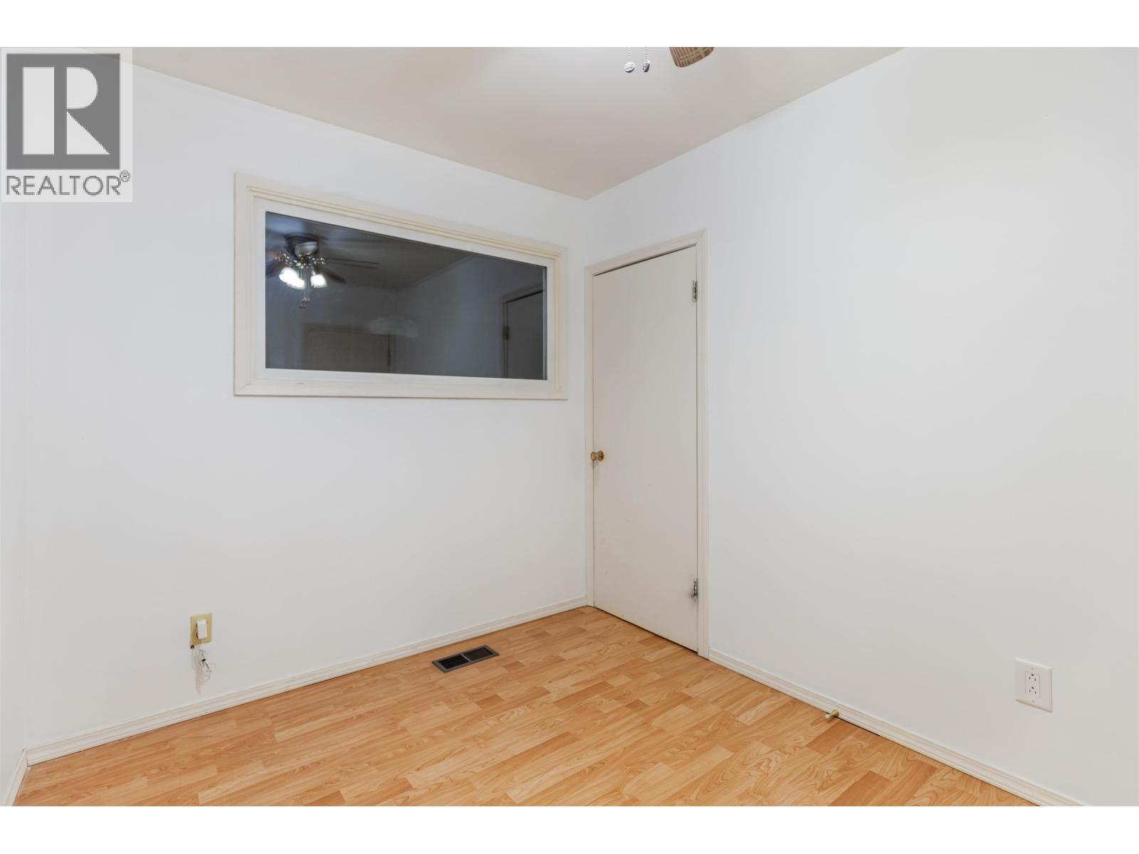 2469 15TH AVENUE - 12