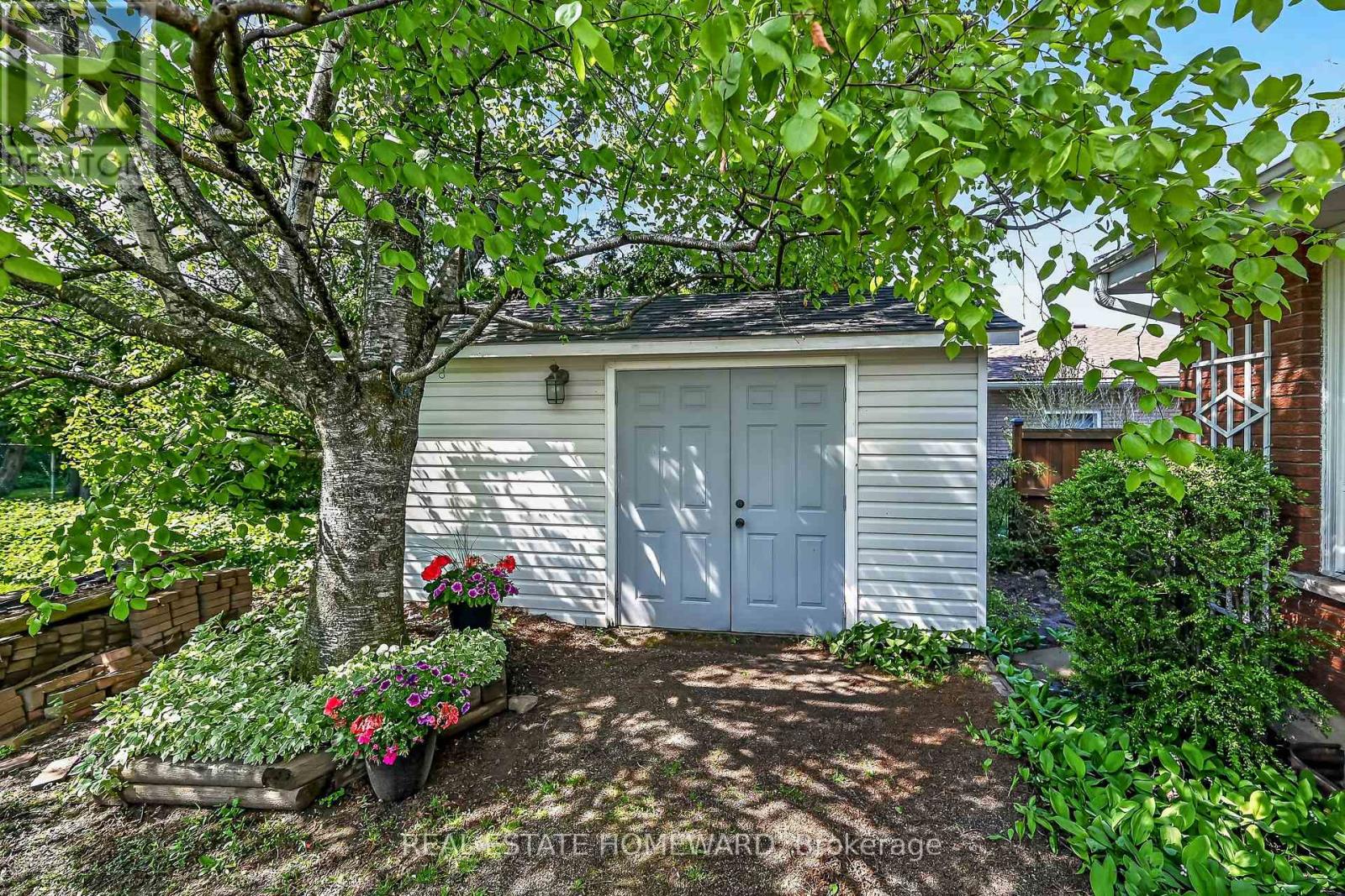 634 MOUNTAIN BROW BOULEVARD - 44