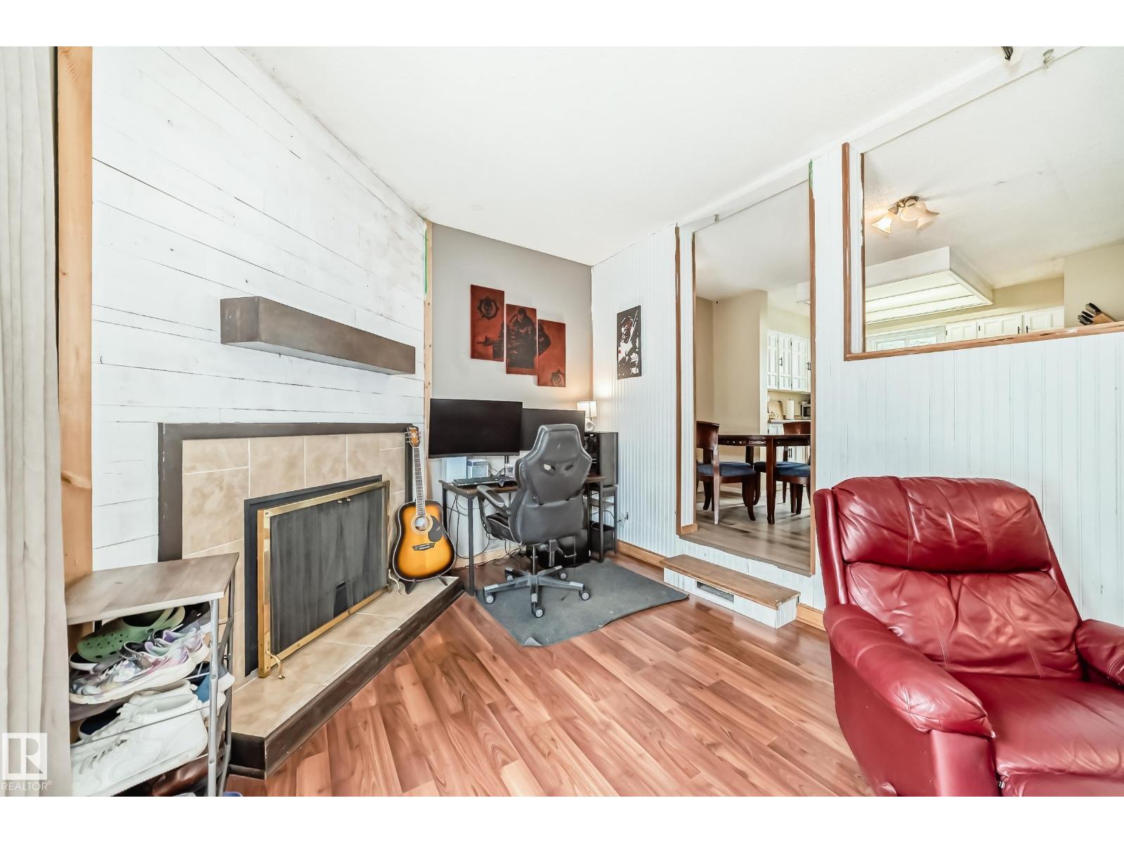 9323 Morinville DR - 18