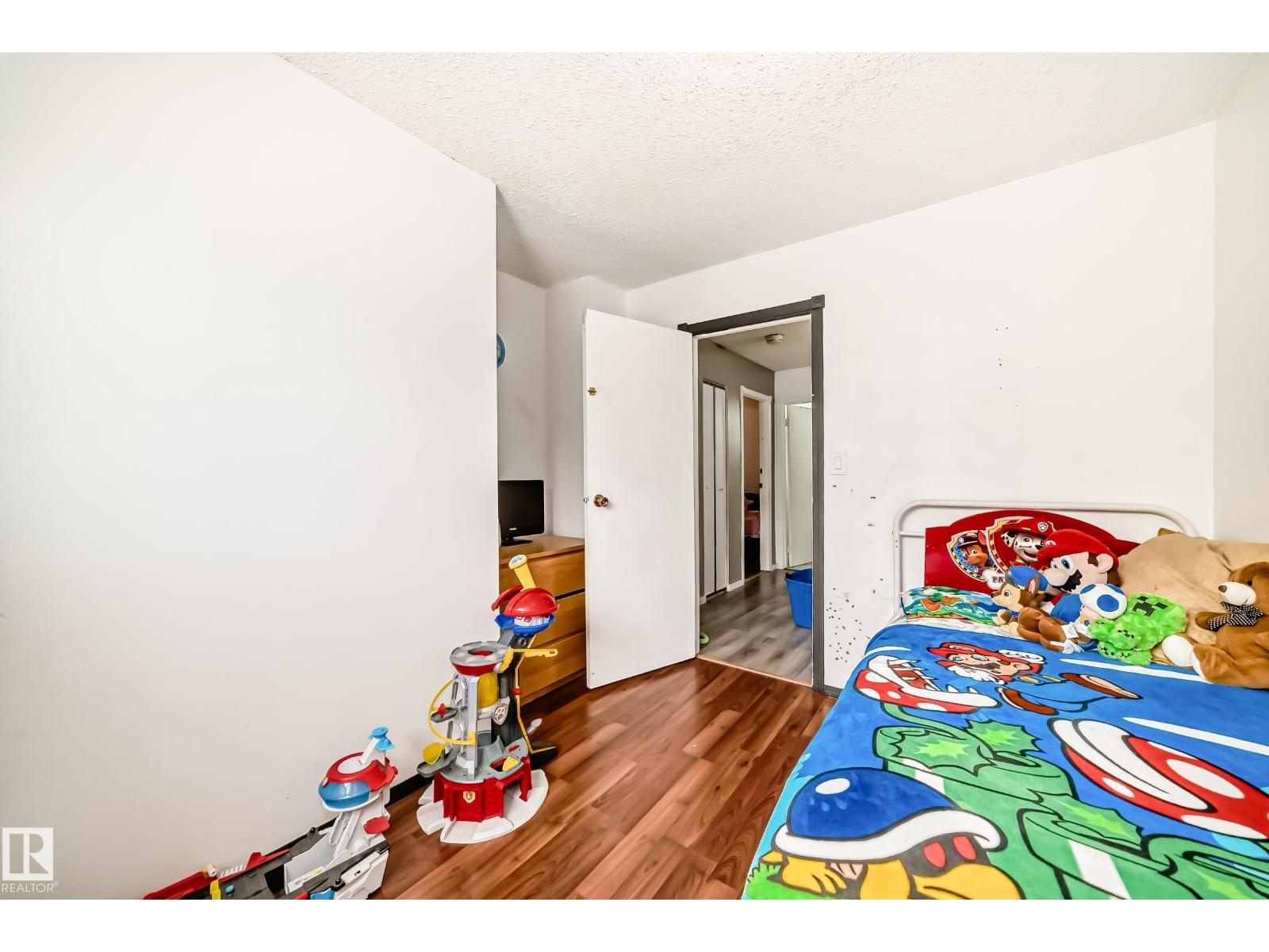 9323 Morinville DR - 31