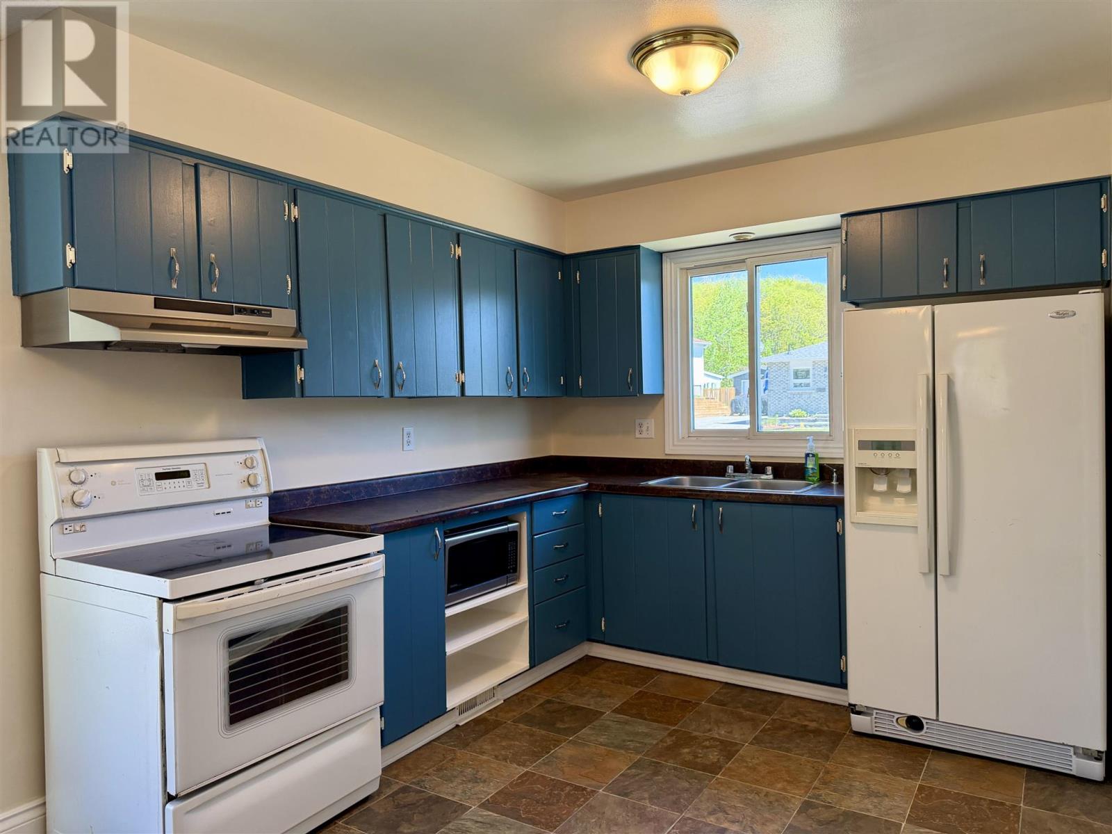 55 Pearson DR - 12