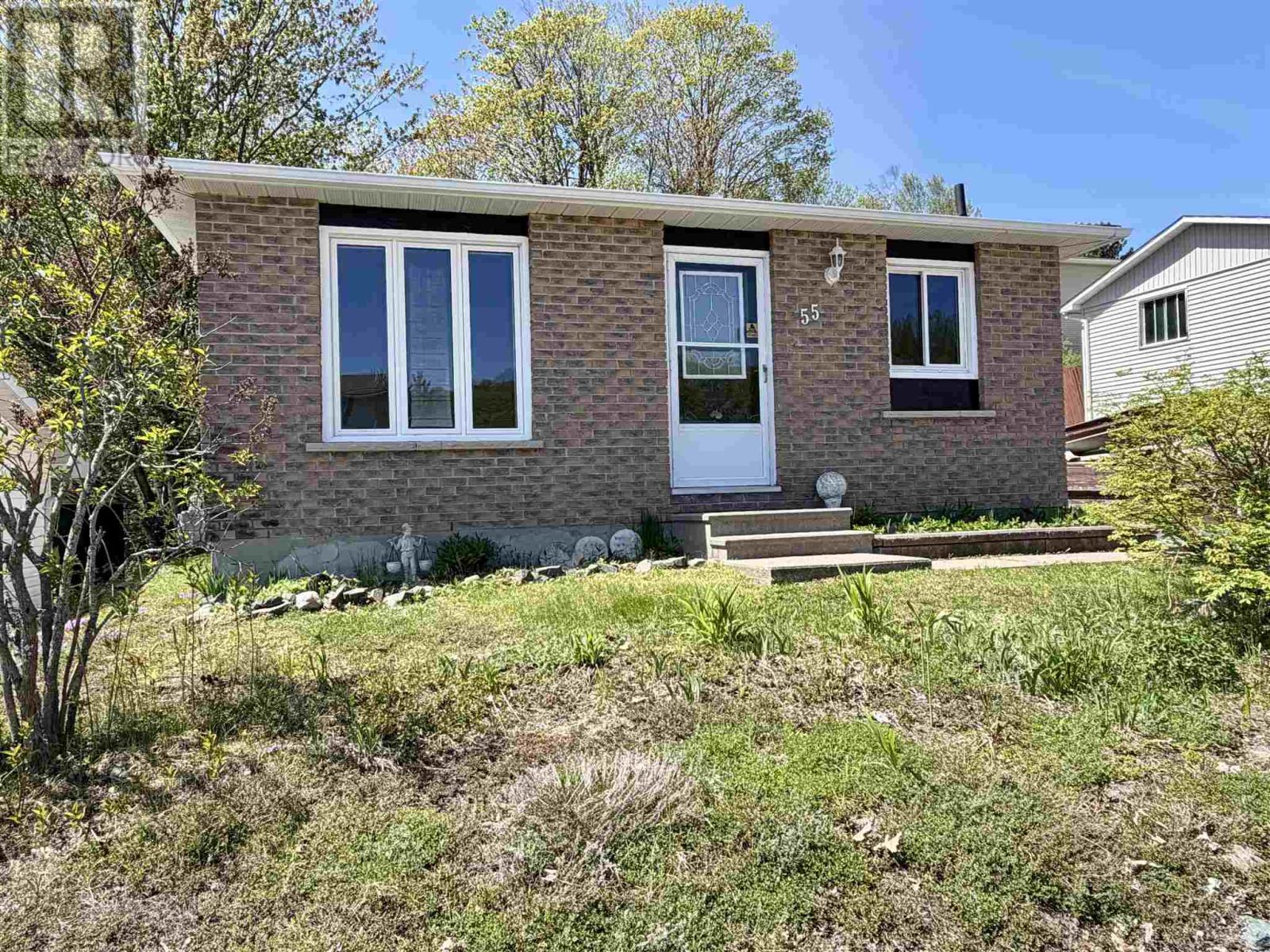 55 Pearson DR - 3