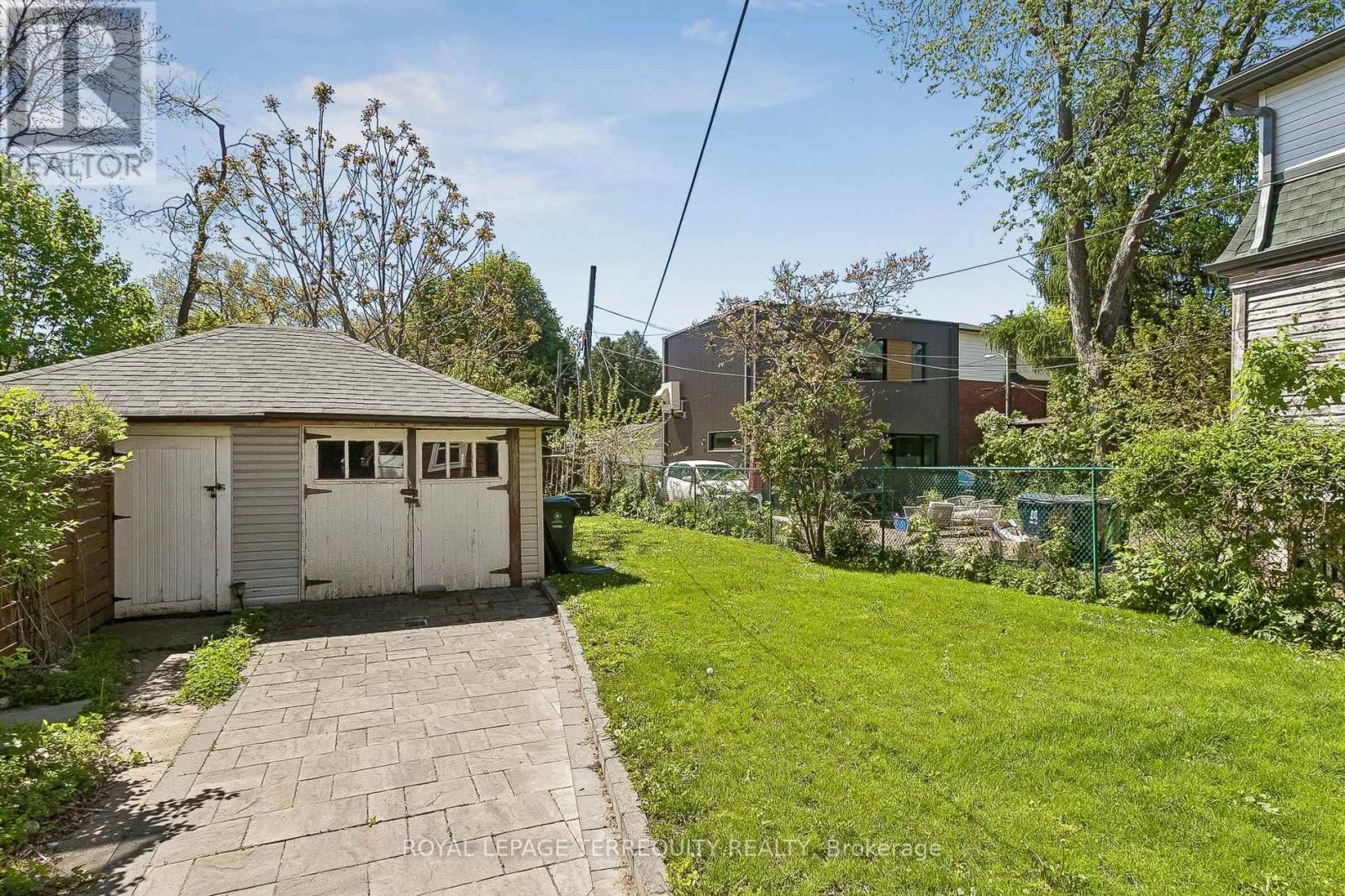 407 ANNETTE STREET - 45