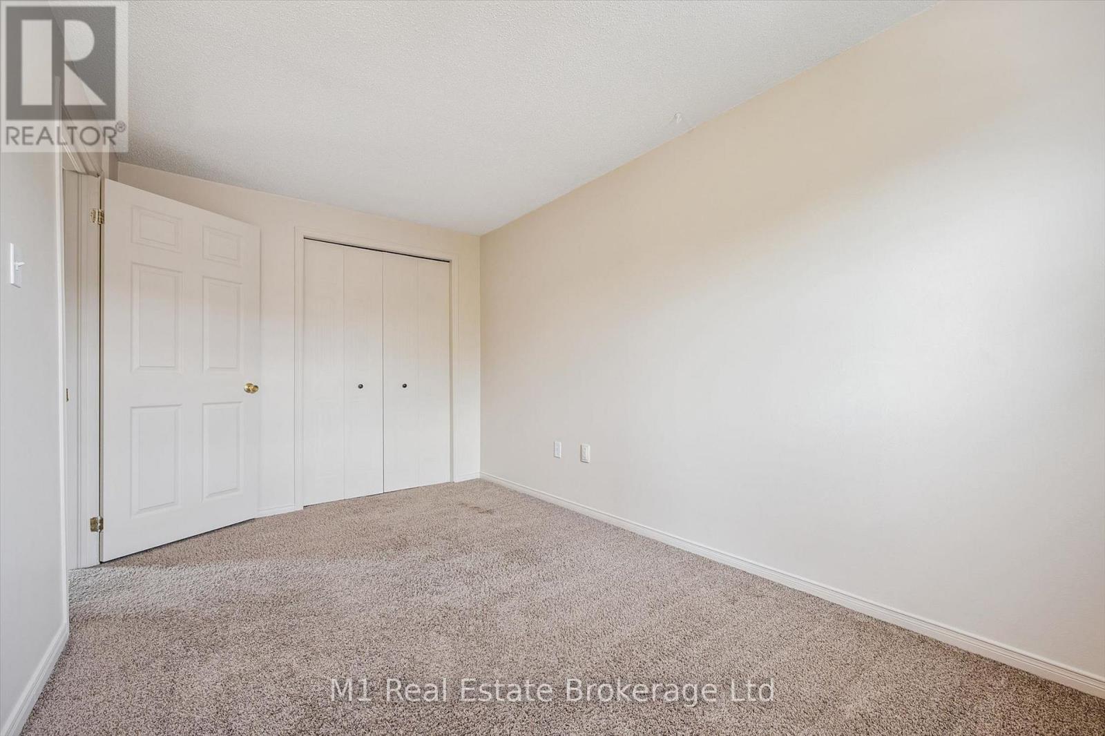 #27 124 GOSLING GARDENS - 24