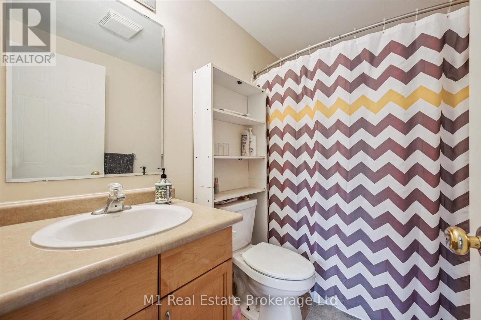 #27 124 GOSLING GARDENS - 28