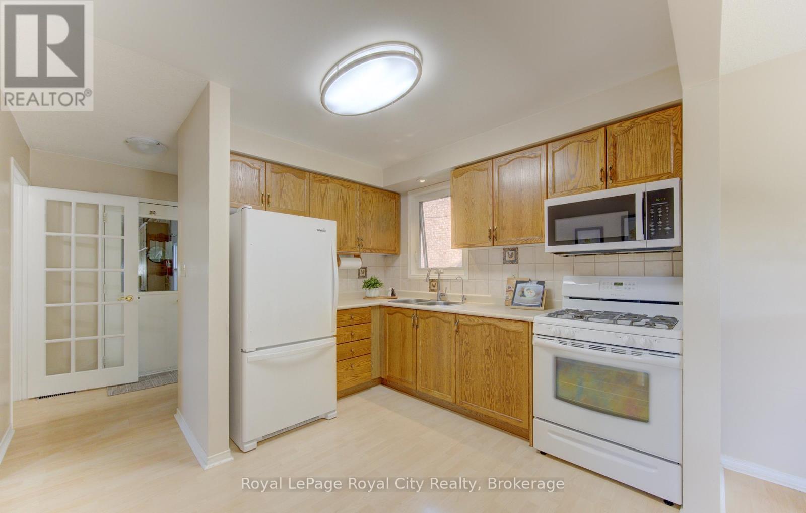 157 LEESON STREET - 10