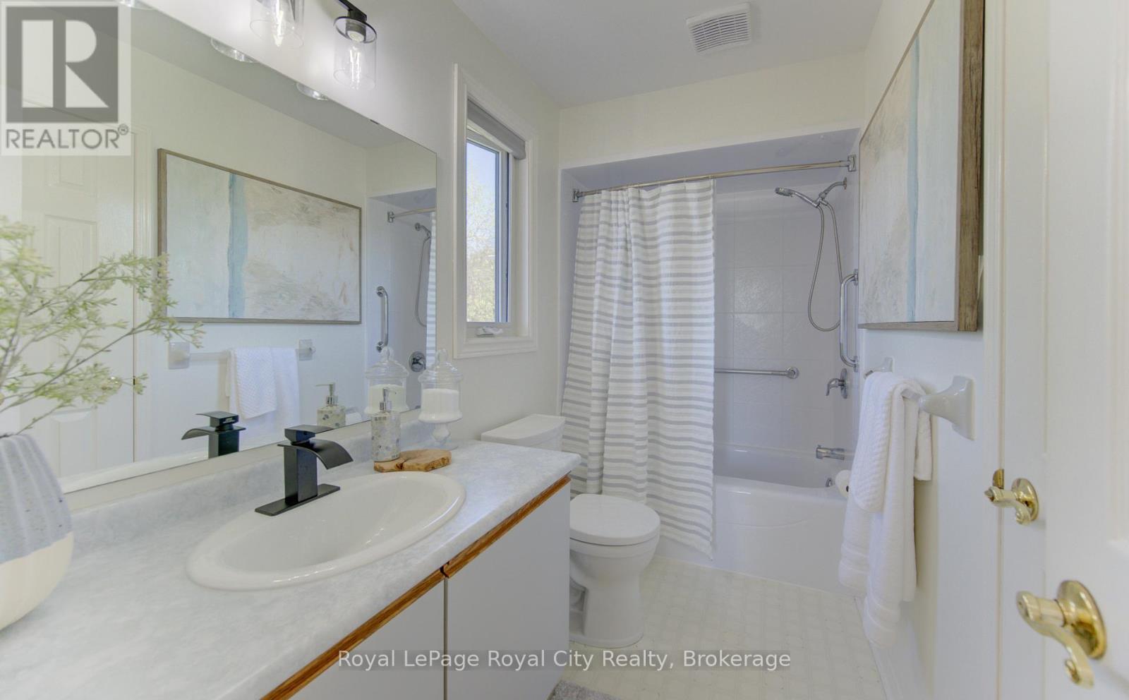 157 LEESON STREET - 20