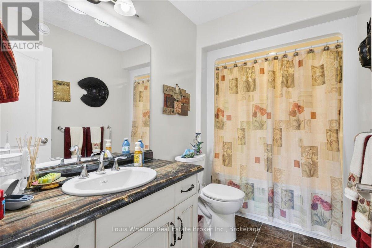113 B 13TH AVENUE - 9