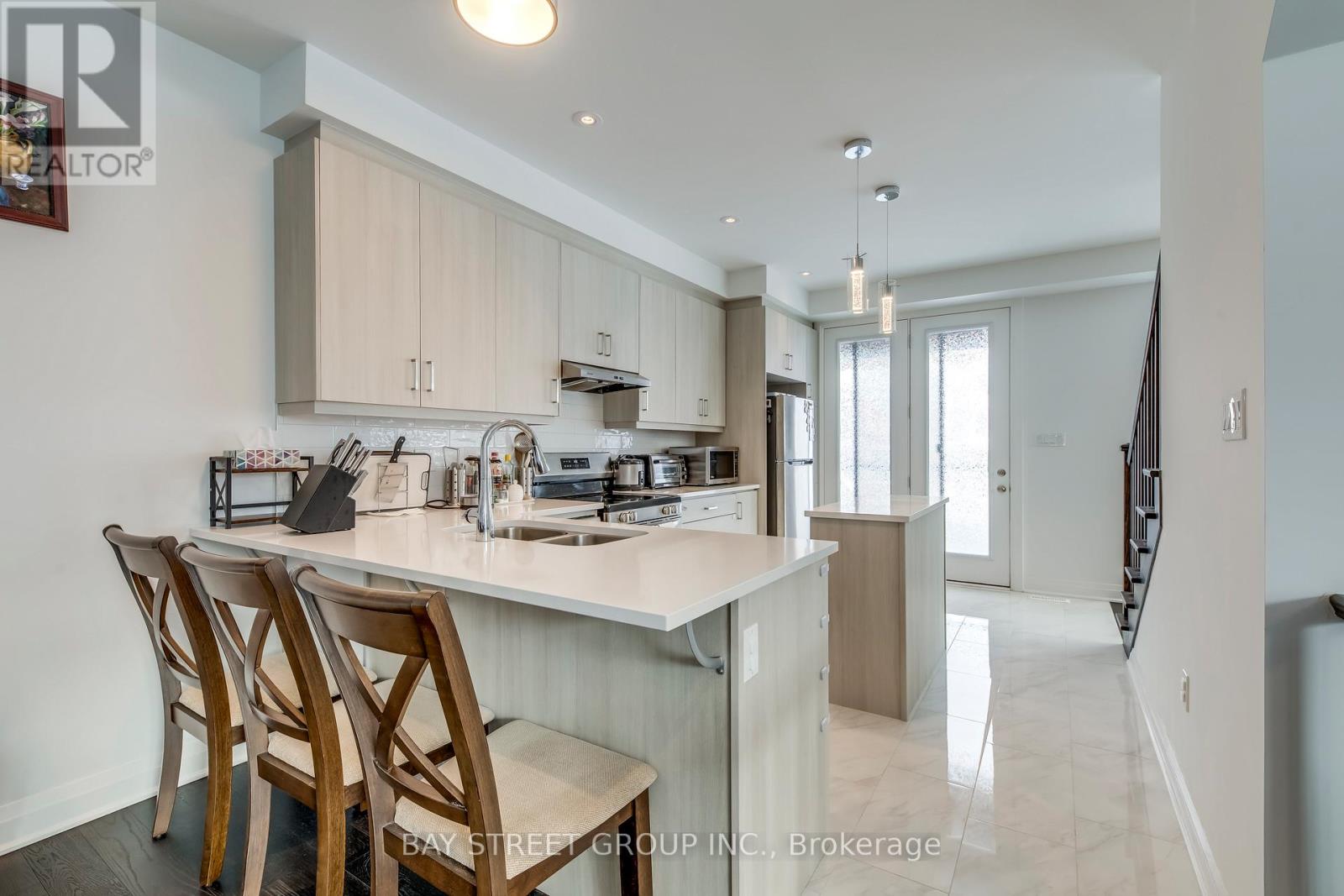 3049 MERRICK ROAD - 19