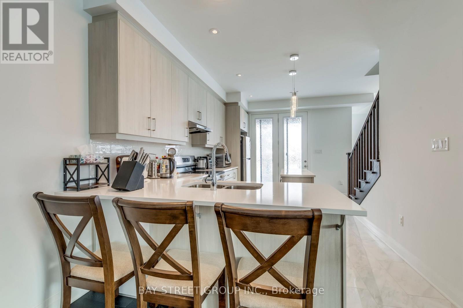 3049 MERRICK ROAD - 20