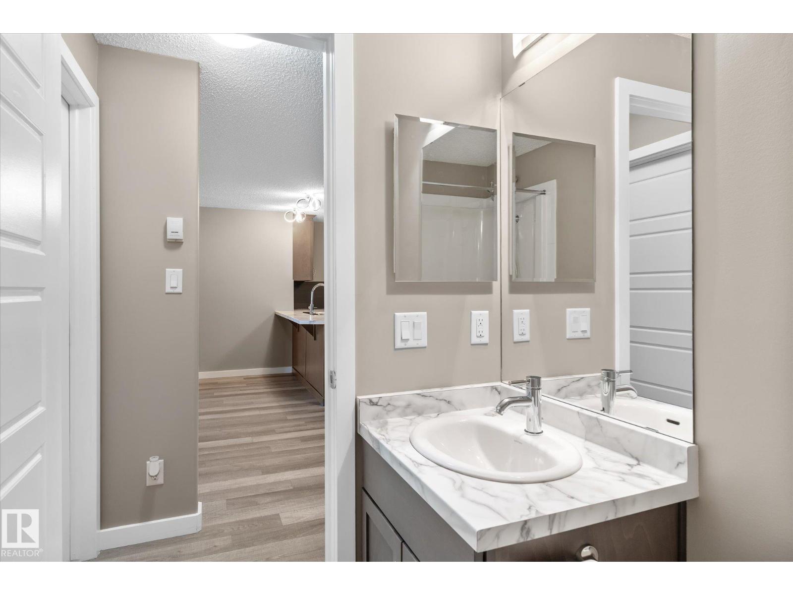 #257 7805 71 ST NW - 17