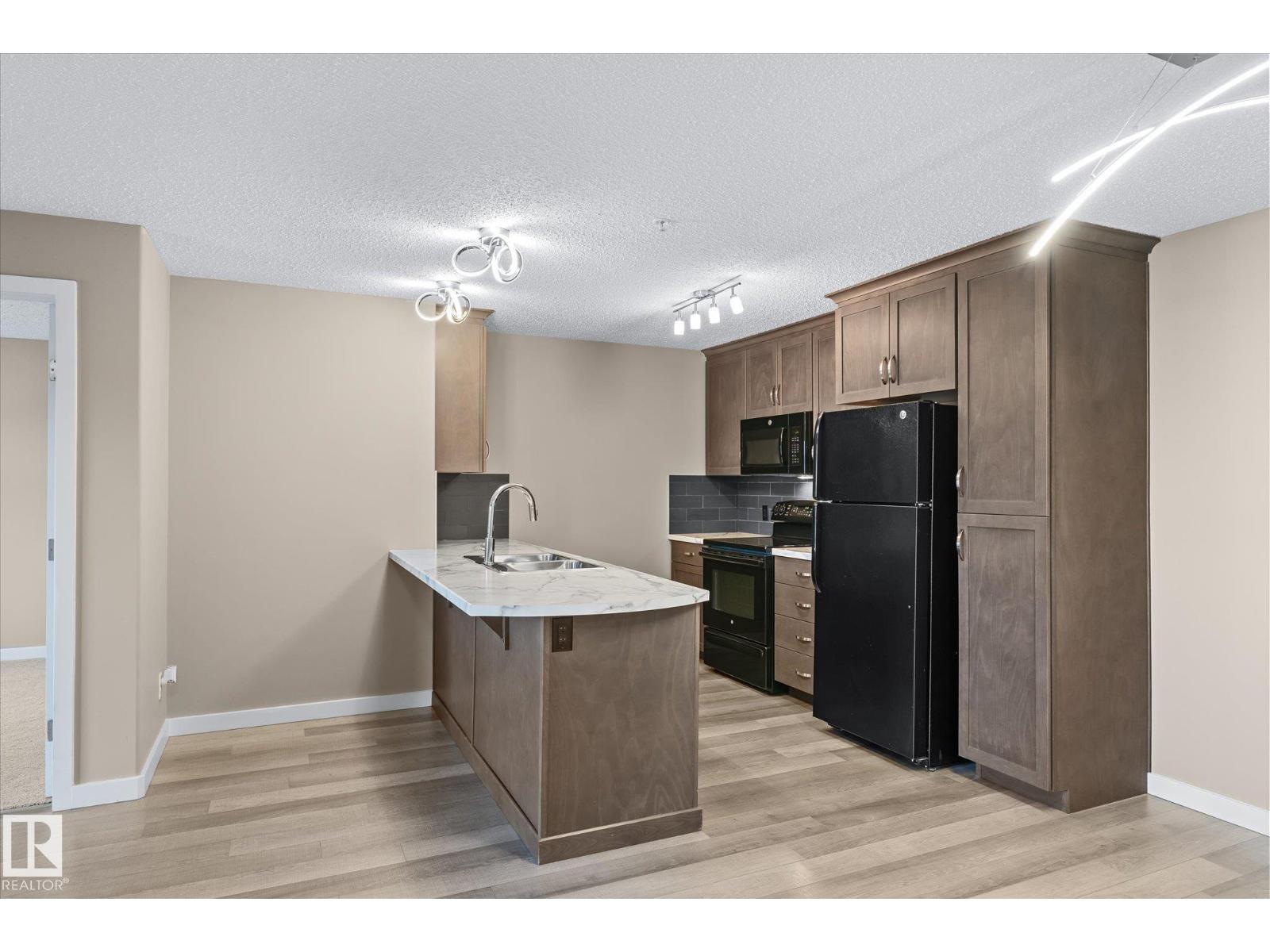#257 7805 71 ST NW - 7