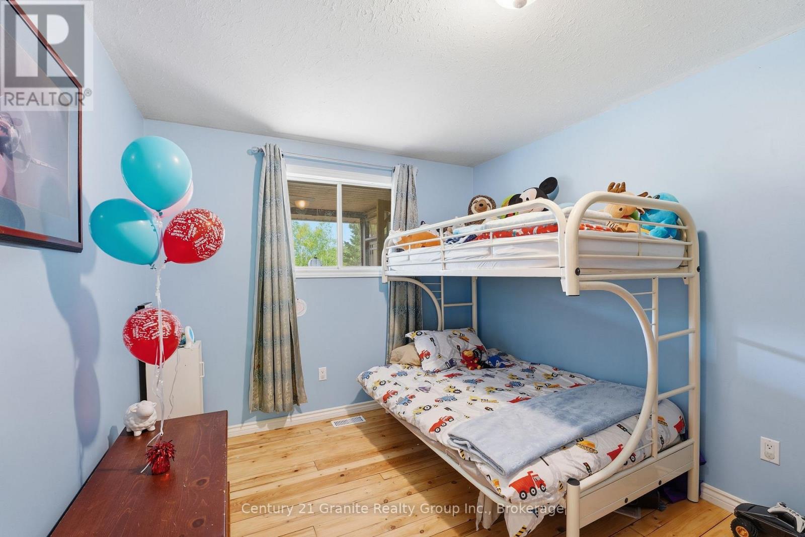 1937 MUMFORD ROAD - 20