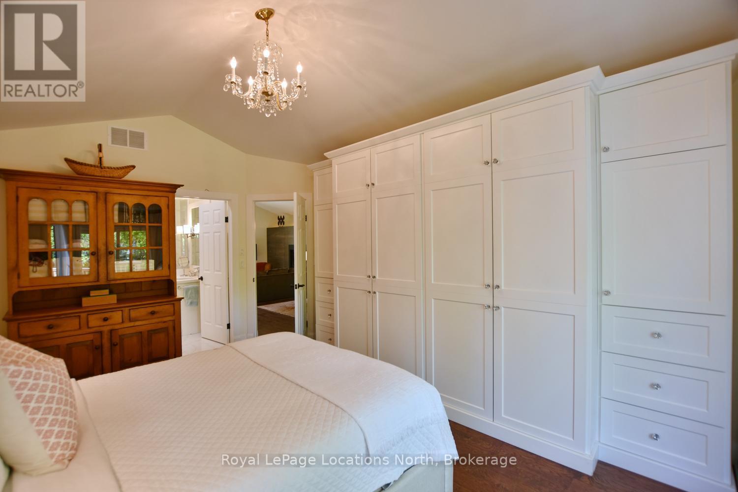 8 HICKORY STREET - 20