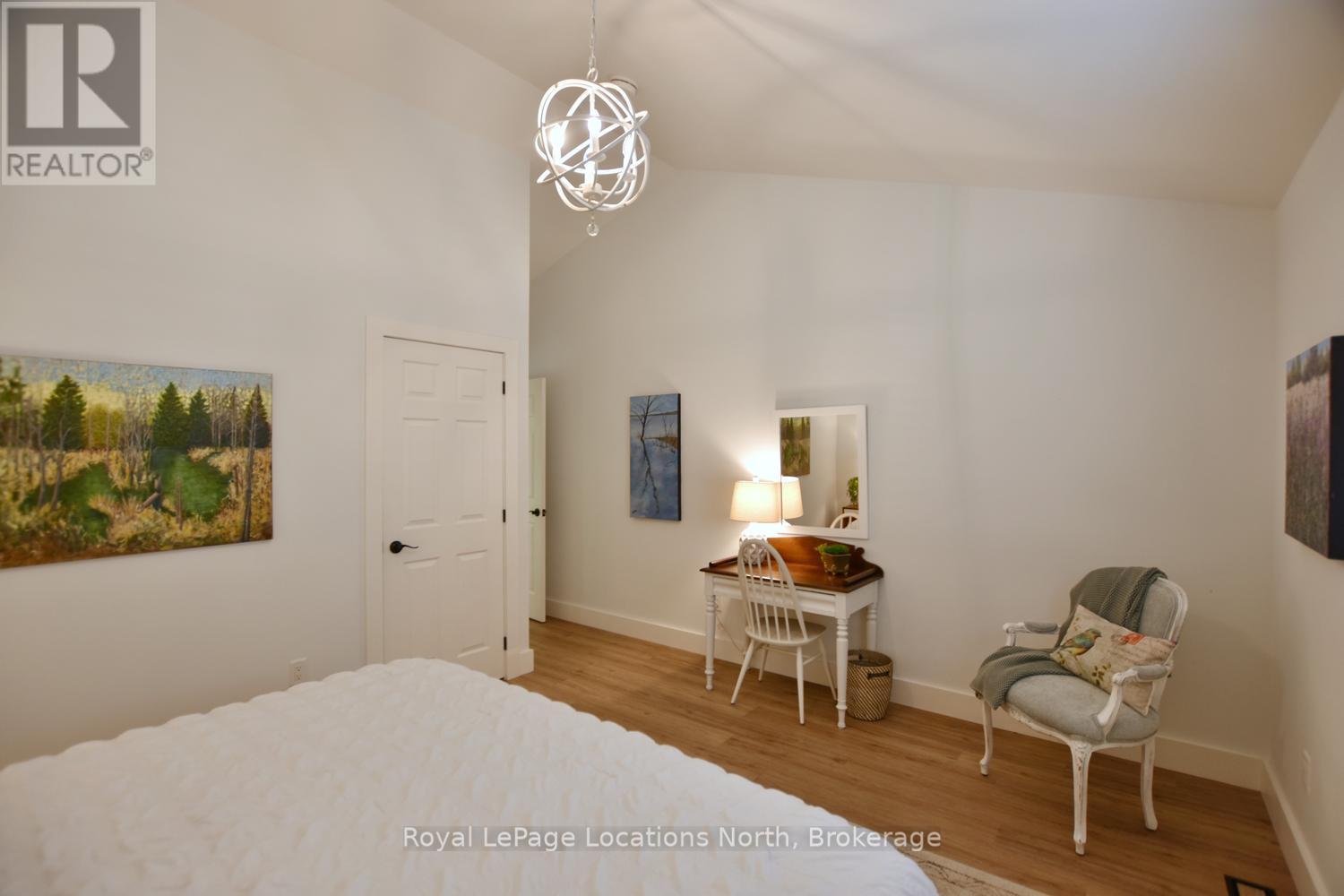 8 HICKORY STREET - 25